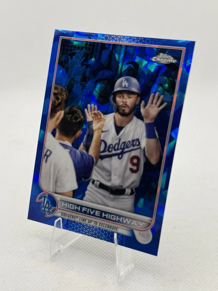 2022 Topps Chrome Sapphire #505 High Five Highway Los Angeles Dodgers - Image 3 of 4