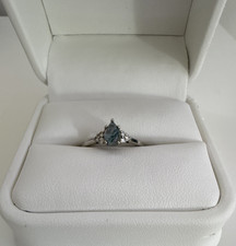 14K White Gold Pear Green Agate Ring w/ 6 Dia...