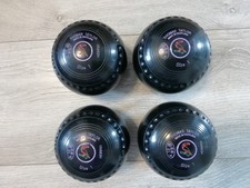 lawn bowls taylor ace size 1. In excellent condition.