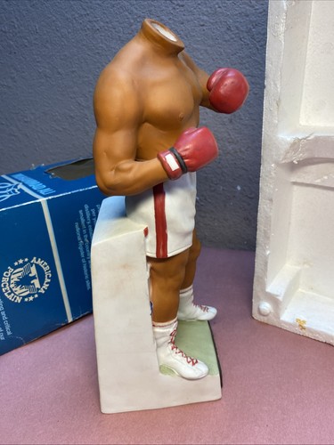 Muhammad Ali Decanter 1981 McCormick’s “the greatest” Grenadine LE. (NO Head) - Picture 16 of 24