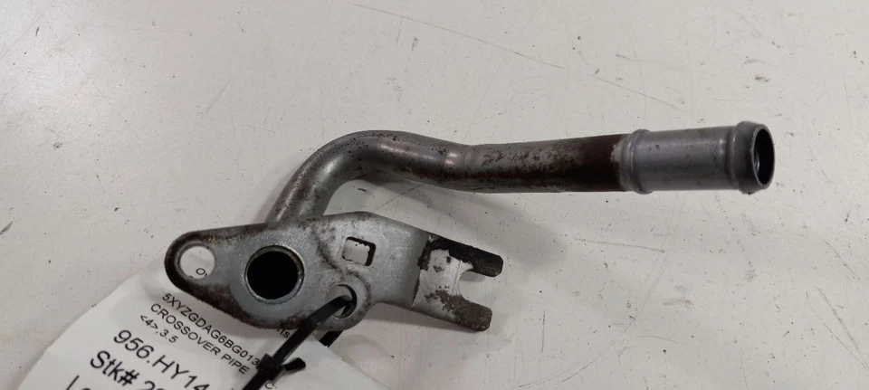 Tubo cruzado Hyundai Santa Fe Coolant Line 2010 2011 2012 Foto 2 de 4