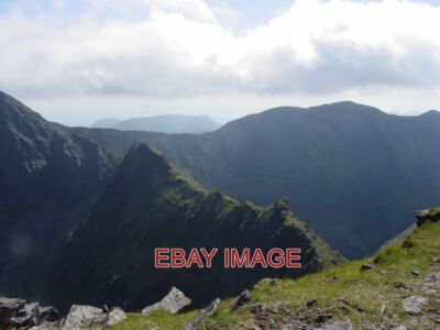 FOTO DER ZINNENGRAT FÜHRT SÜDWESTEN VON BEKERAGH EINE SCHMALE ZINNE R
