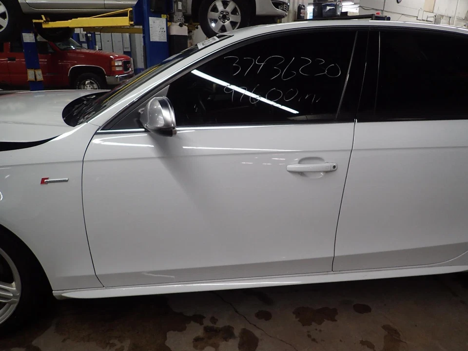 13 14 15 16 AUDI S4 Left Front Knee w/Sport Suspension & ABS Opt 1BL - Image 3 of 4