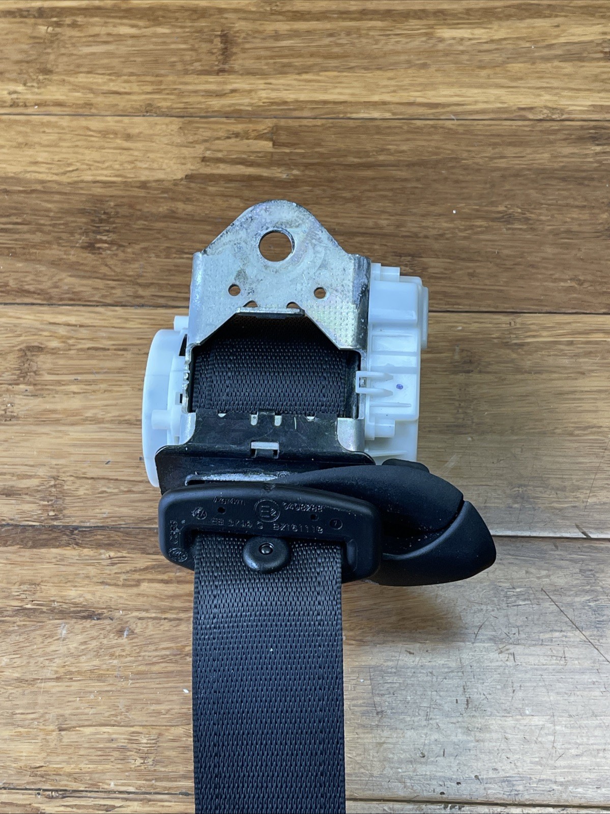 2018-2020 Ferrari Portofino F164 Rear Right Seat Belt Retractor 839497 OEM