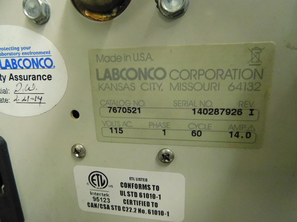 LABCONCO FREEZONE 2.5, 7670521 2.5 LITER BENCHTOP FREEZE DRYER. M6692