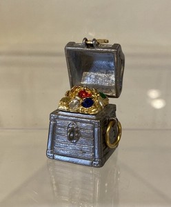 Treasure Chest Thimble Hinged Metal Jewels Gold Jeweled Buried Treasure Design