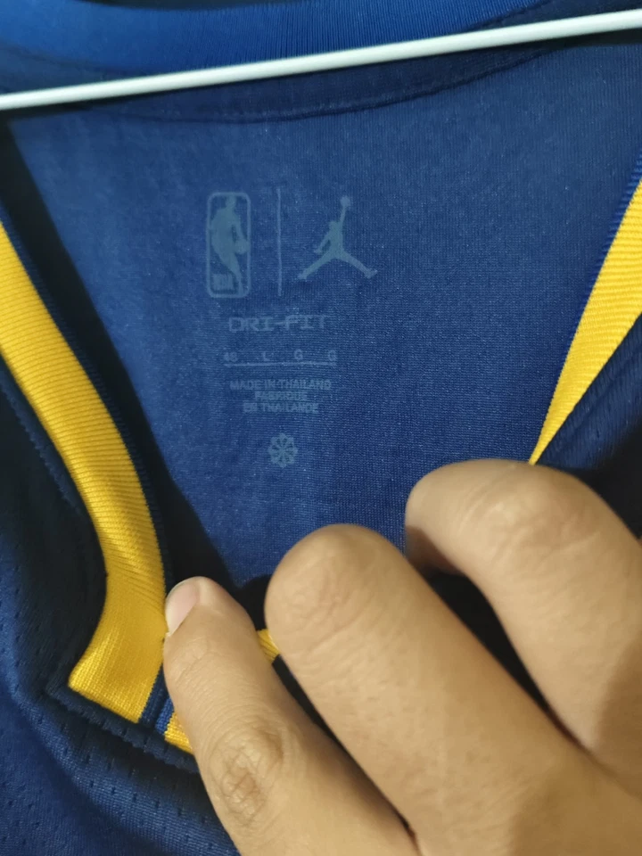 Camiseta deportiva para hombre Nike Golden State Warriors Steph Curry edición llamativa grande Foto 3 de 4