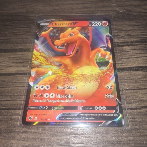 Pokemon Charizard v Holo Ultra Rare Darkness Ablaze 19/189