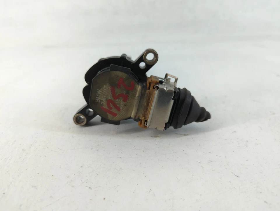 1997-2003 Bmw 540i Ignition Coil Igniter Pack AJM40 - Image 3 of 4