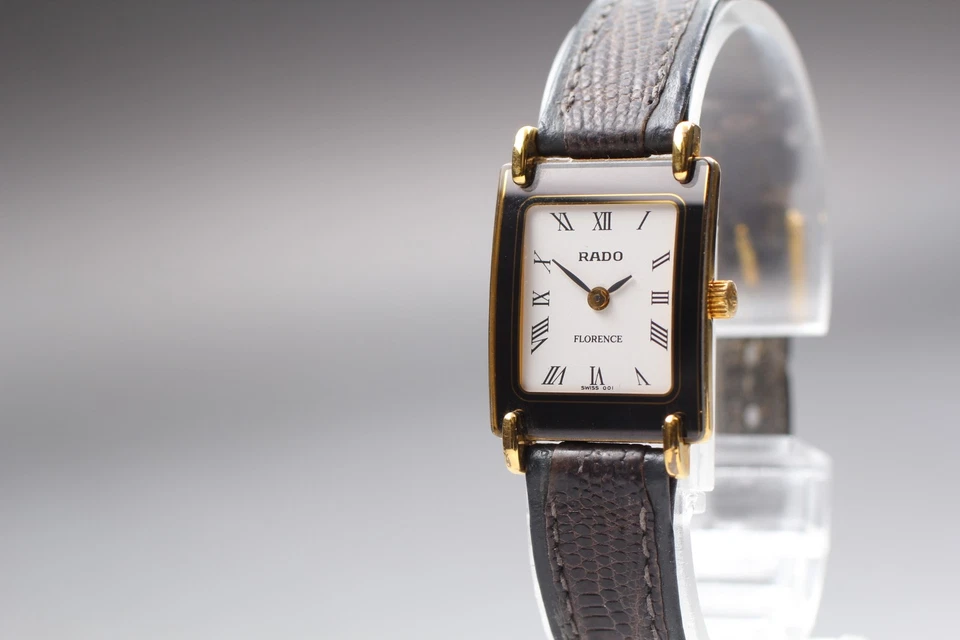 [Casi COMO NUEVO] Reloj para mujer Rado Florence 153.3448.2 blanco cuadrado romano Foto 2 de 4