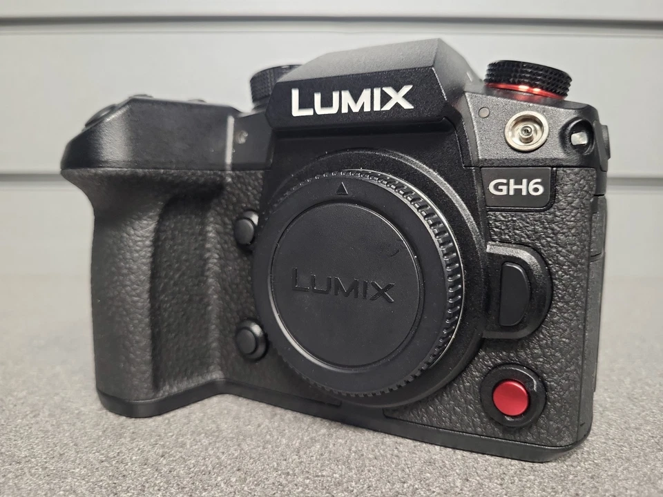 Panasonic Lumix GH6, photo 2 of 5