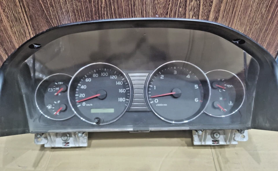 Cuadro de instrumentos velocímetro Toyota Land Cruiser HZJ105 1HZ 2003-05 M/T  Foto 2 de 4