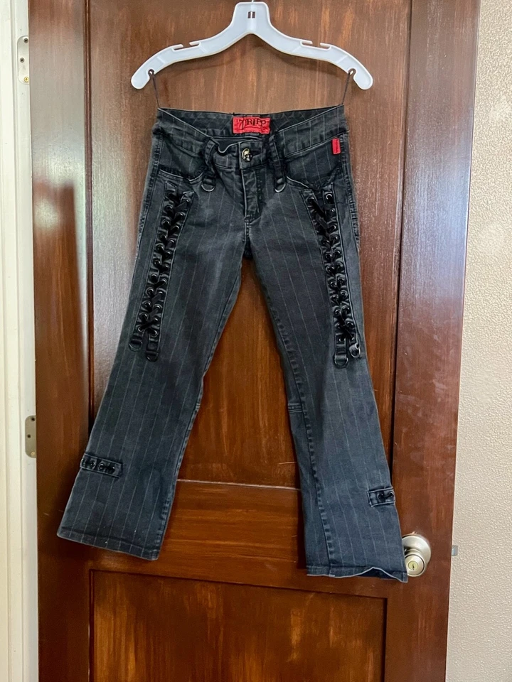 Vintage Y2K Tripp NYC capri pants black velvet size 3 26 rhinestone sexy 2000s