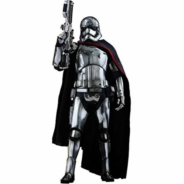 Hot Toys Star Wars: The Force Awakens Captain Phasma 1/6 Scale Action Figure