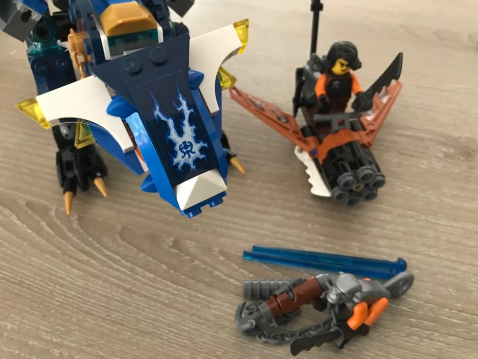 LEGO Ninjago 70602 Jay's Elemental Dragon, photo 2 sur 5