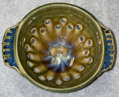 Vtg Pottery Berry Bowl Green & Blue Marked MTM Beautiful Glaze