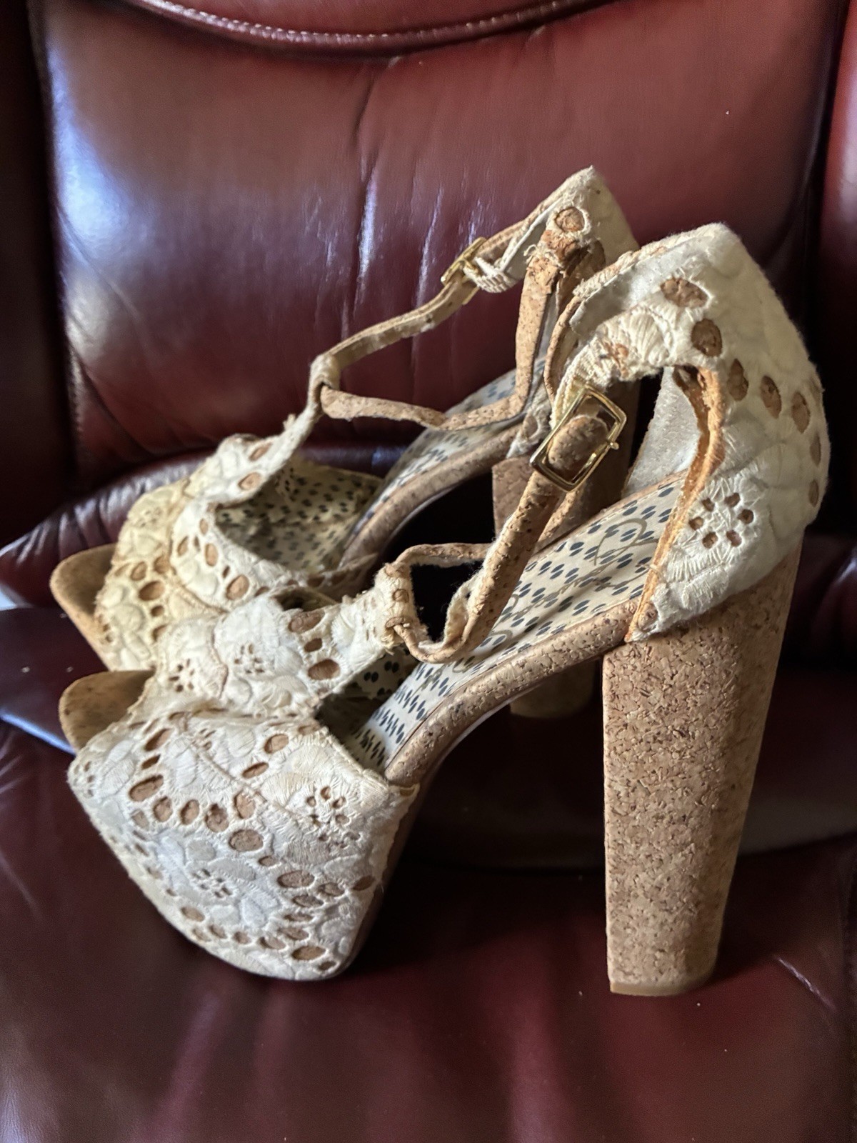 Jessica Simpson Beige Lace Floral Open-Toe Ankle Strap Block Heel Sandals 10