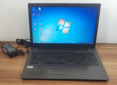 Notebook Aquado Deutschland Intel Pentium 3550M 4GB 120GB SSD BT Webc. Win7