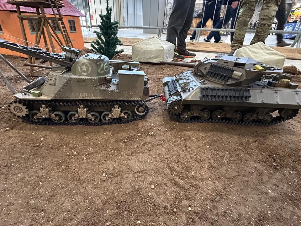 RC Tank 1:16 - M31 ARV + M10A1 "Wolverine" - Immagine 4 di 4