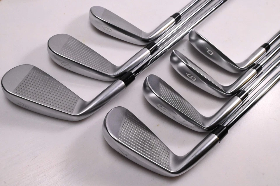 Mizuno Pro S-3 Irons / 4-PW / X-Flex Dynamic Gold X100 Shafts - Image 4 of 4