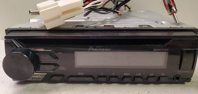 Pioneer DEH-X1900UB In Dash Din CD Receiver Radio GM Plug and Antenna Adapter