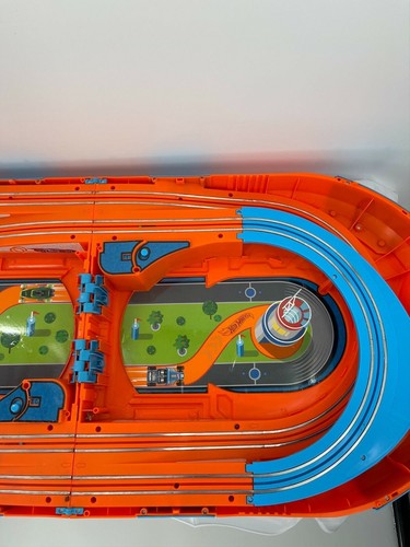 HOT WHEELS 1:64 CARRYING CASE SLOT TRACK - Picture 5 of 6