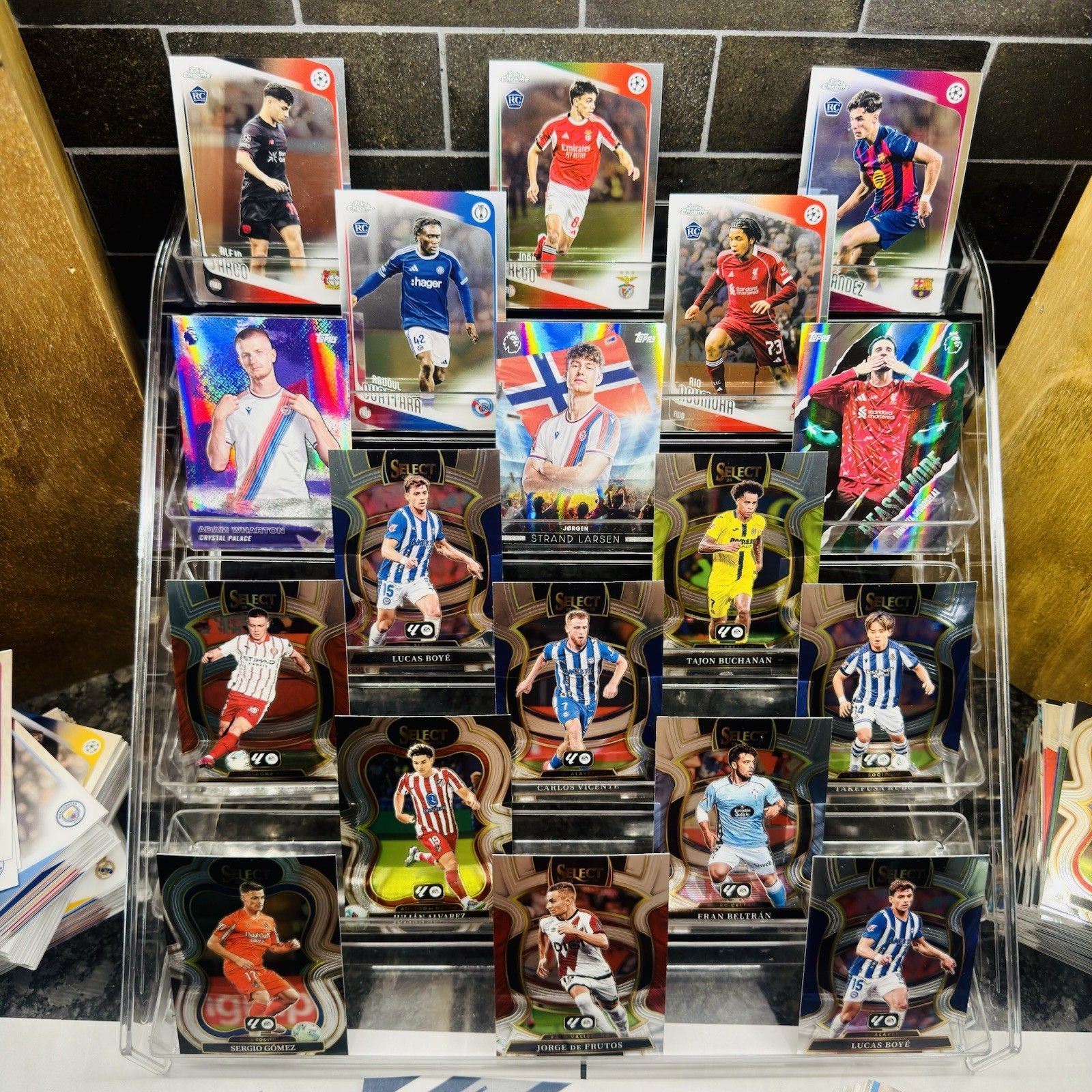360+ FIFA Soccer Card LOT 2025-26 Topps Chrome Select Prizm RC Inserts Parallels view 5