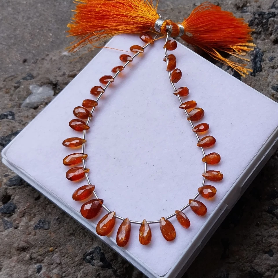 Collar de cuentas de 40 quilates de 4,5x6 a 5x11 mm naranja natural corte cianita pera 8 pulgadas Foto 3 de 4