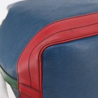 Foto 17 di 22