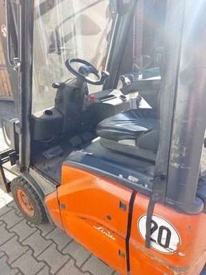 LINDE E12 ElektroGabelstapler BATTERIE NEU Tragfähigkeit 1200kg Hubhöhe 3150mm