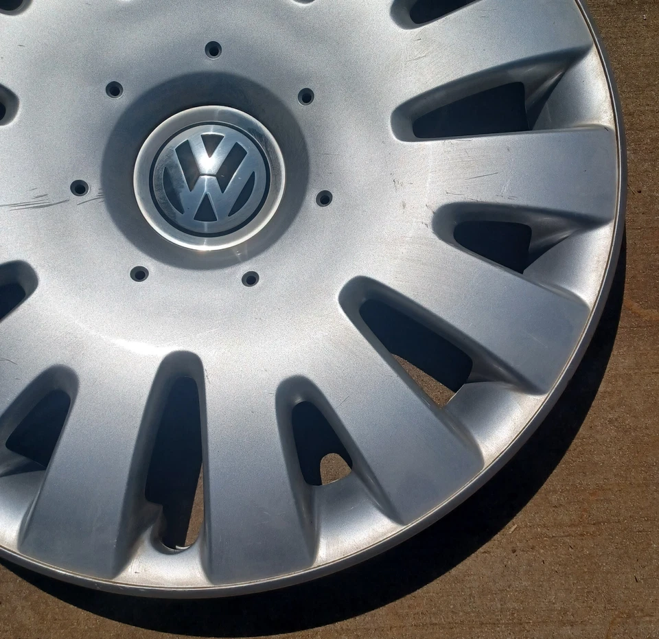 Volkswagen Eos Passat hubcap 2006-2011, 16" wheels, 3CO601147B, 61553 01 - Image 4 of 4