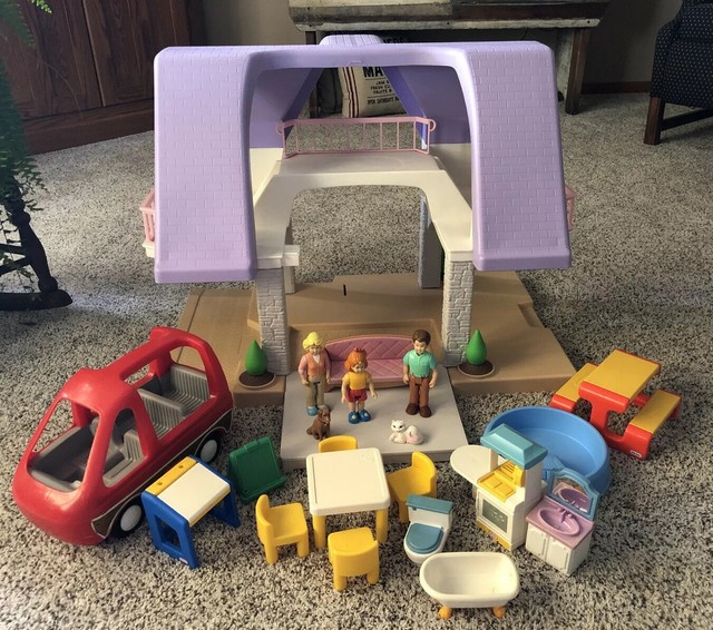 little tikes dolls house figures