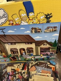 LEGO Simpsons House # 71006 Near Complete Boxed 99.9 Percent Complete