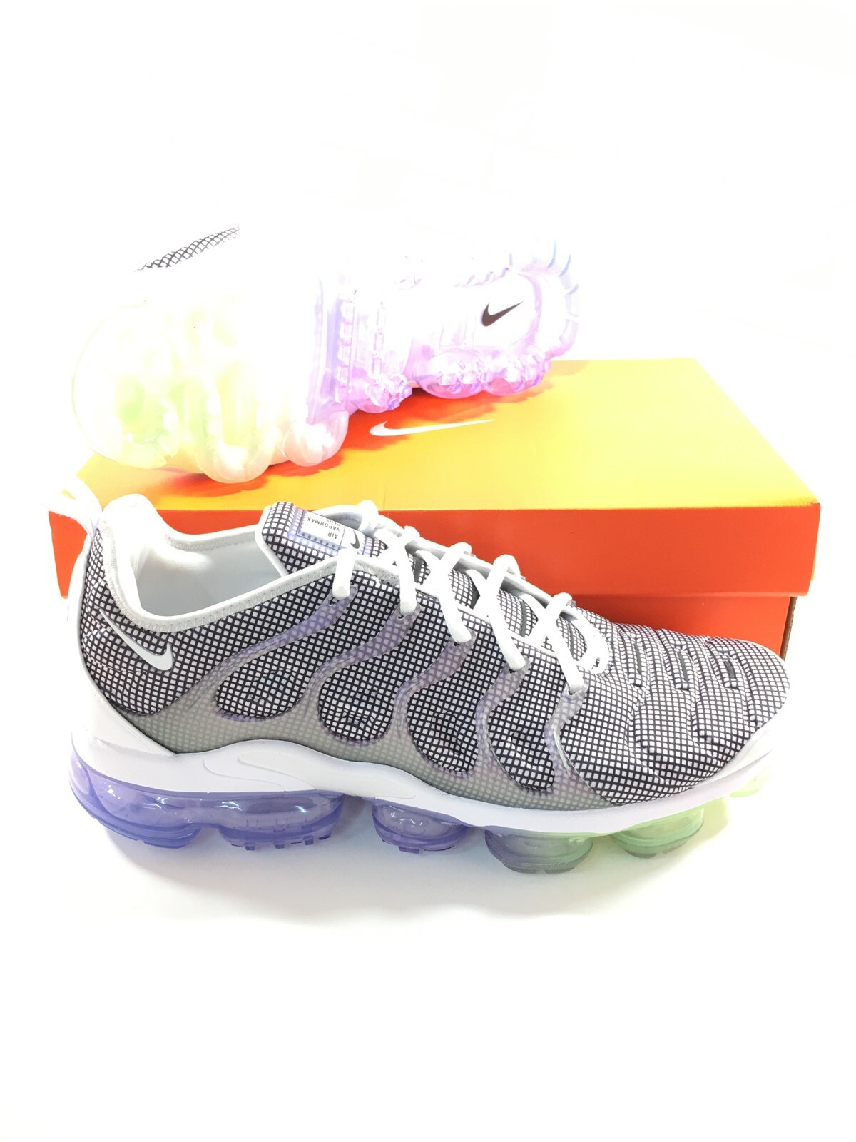 vapormax plus sale mens