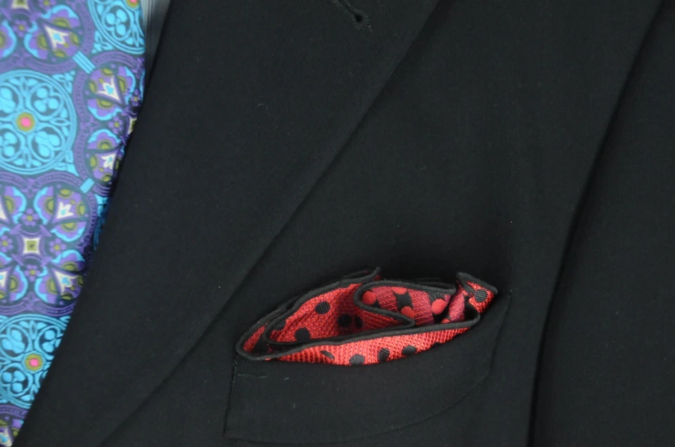 Lord R Colton Masterworks Bolsillo Redondo Moscú Seda Carmesí - $75 Minorista Nuevo Foto 2 de 2