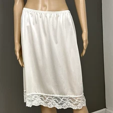 Vintage Vassarette Half Slip Skirt Wide Lace Size XL Cream Off-White Nylon USA