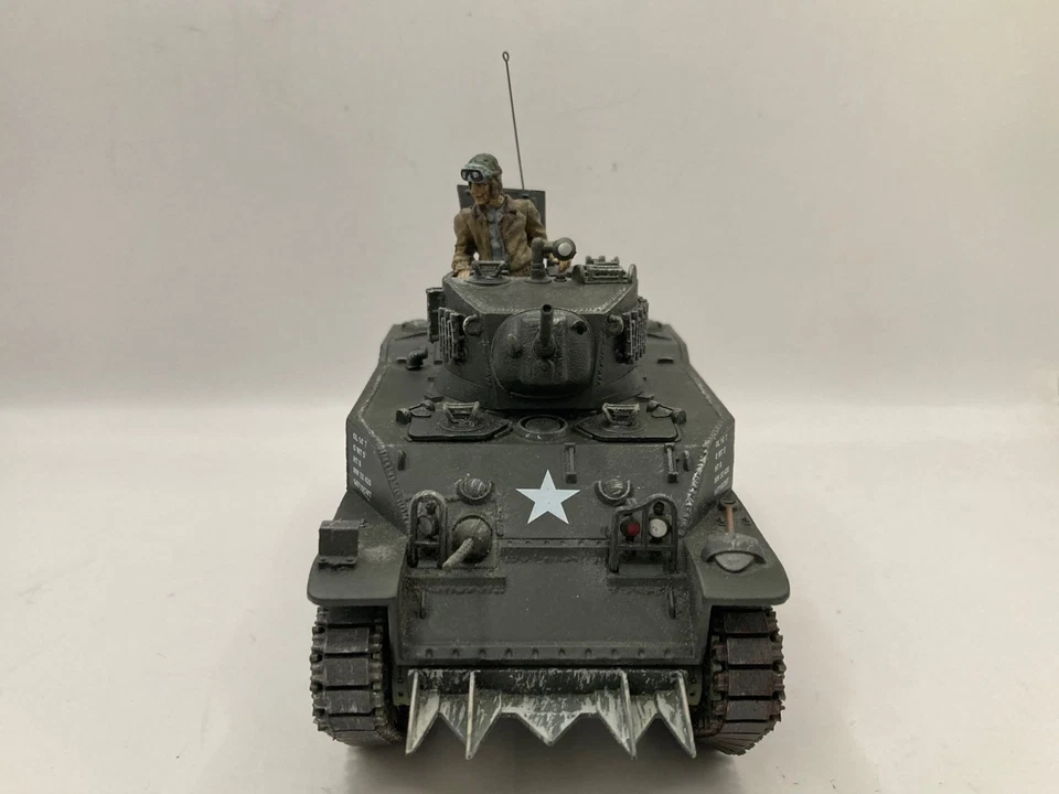 Unimax Forces of Valor 81004 M5 Stuart Tank Diecast Model US Army,  Normandy - Image 2 of 4