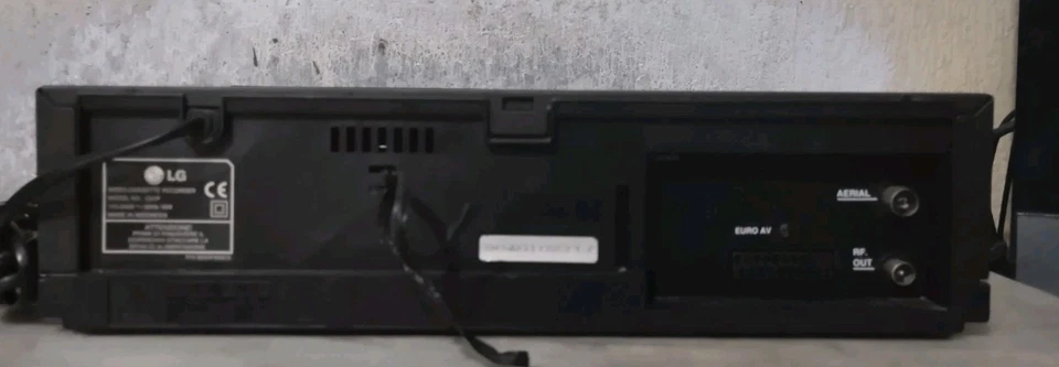 LG C-21P VIDEOREGISTRATORE VHS CON TELECOMANDO - Bild 4 von 4