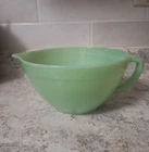 🔥🔥Vintage Anchor Hocking Fire King Jadeite Batter Bowl 1950’s D Handle