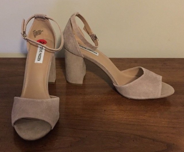 steve madden beige shoes