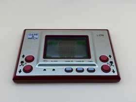 Nintendo Game & Watch LION LN-08 Gold Series NMIB 1981 Near Mint In Box