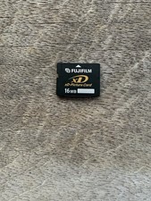 xD-Picture card Fujifilm 16 MB , fonctionnelle .