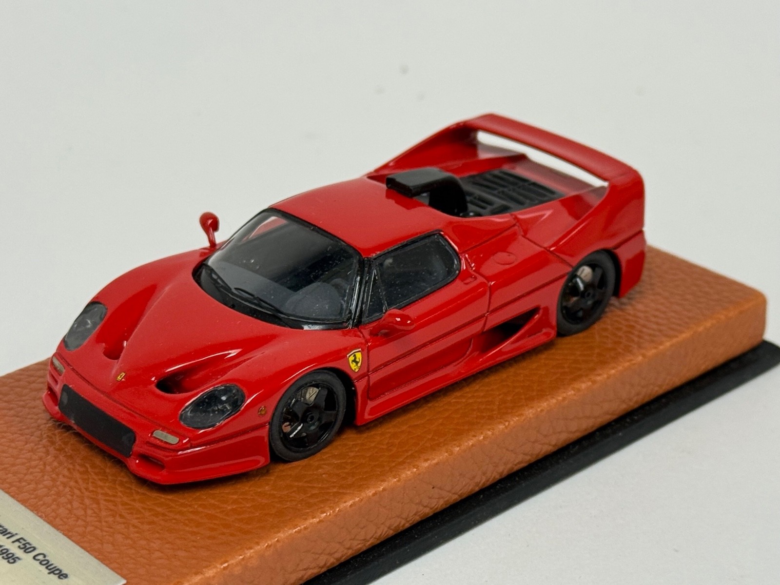 1/43 BBR Ferrari F50  Prototype in red on from 1995 Leather Base   ABG450