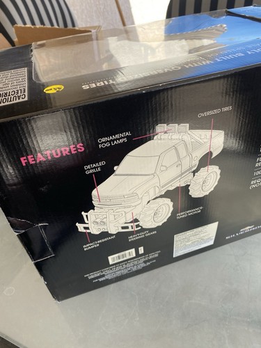 Radio Shack Silverado HD ferngesteuerter LKW Maßstab 1:10 mit Fernbedienung getestet funktioniert - Bild 10 von 12