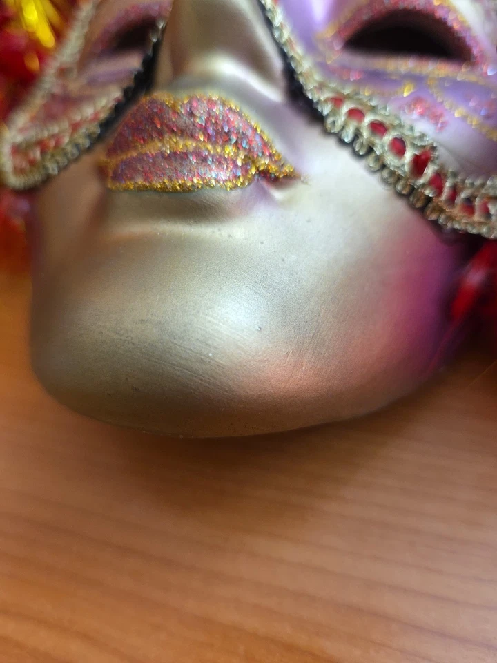 Venetian Feathered Gold Ceramic Mask with Red Feathers and Glitter M5155 6/S - Image 2 of 4