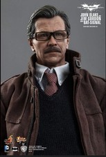 Hot Toys MMS275 Jim Gordon Batman Dark Knight Rises (READ)