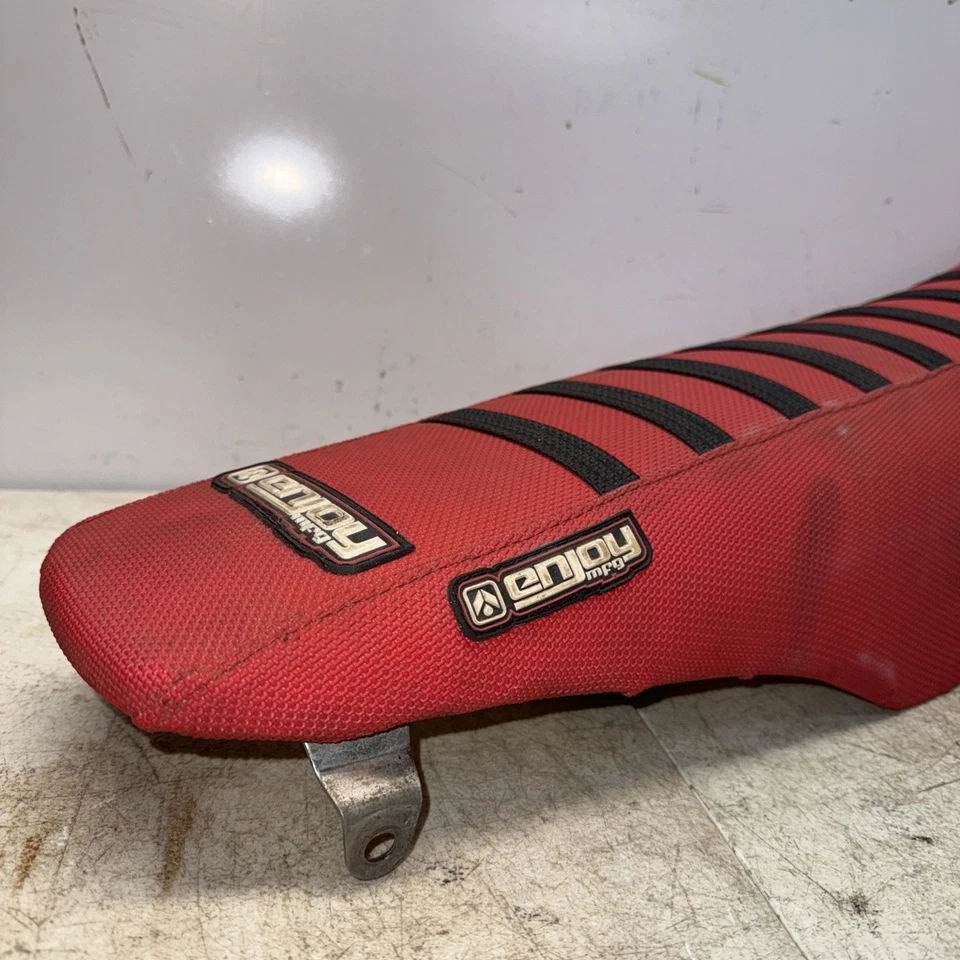 2007 HONDA CRF250R OEM СЕДЛО СИДЕНЬЯ НАСЛАЖДАЙТЕСЬ 77100-KRN-A01 - Изображение 4 из 4