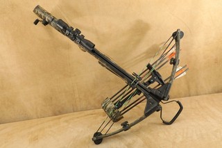 Barnett Quad 400 Crossbow With Hand Crank Scope And Quick Detach Quiver