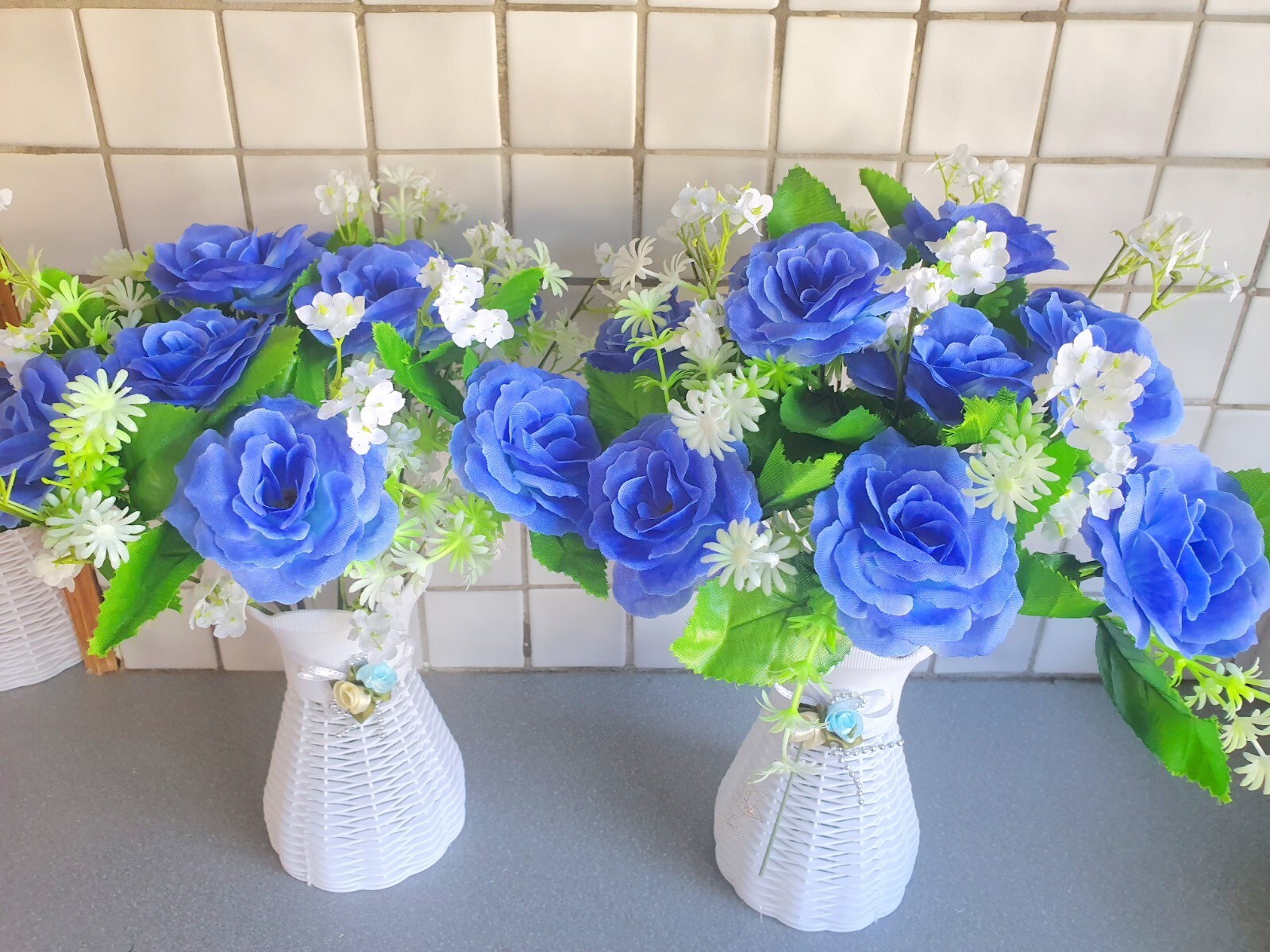 Pair of artificial blue roses & gypsophila flower & vases Decorations