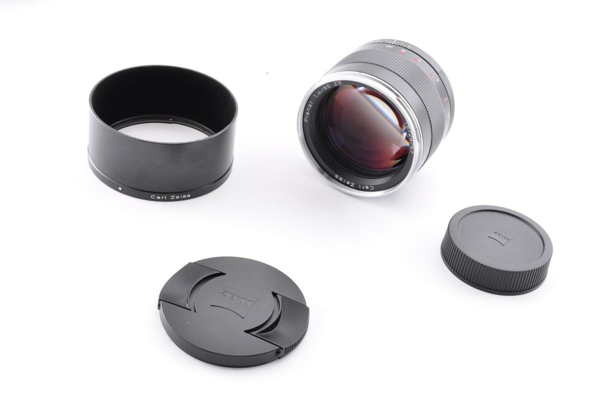 Carl Zeiss Planar T* 85mm f/1.4 ZE Near Mint for Canon EF Carl Zeiss Planar T* 85mm f/1.4 ZE Near Mint for Canon EF